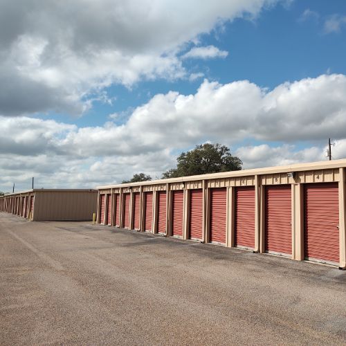 Affordable Storage & Vehicle Parking in Beeville Texas
